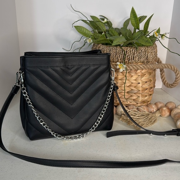 INC-Judith-Convertible-Quilted-Crossbody-Black - Picture 2 of 11